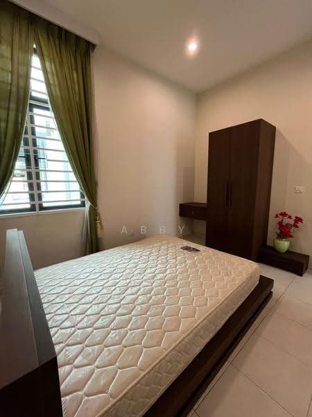 Rumah Berkembar untuk Dijual di Taman Vista Kirana (Bukit Katil) - Abby Ho - Bedroom - PropertyGuru.com.my