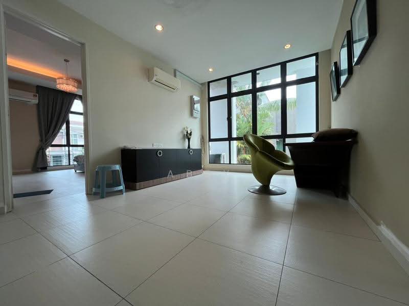 Rumah Berkembar untuk Dijual di Taman Vista Kirana (Bukit Katil) - Abby Ho - Living Room - PropertyGuru.com.my
