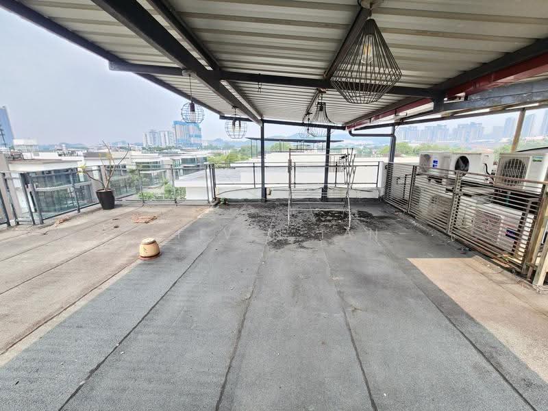 Rumah Berkembar untuk Disewa di Pusat Bandar Puchong (Puchong) - Steven Tan - Balcony - PropertyGuru.com.my