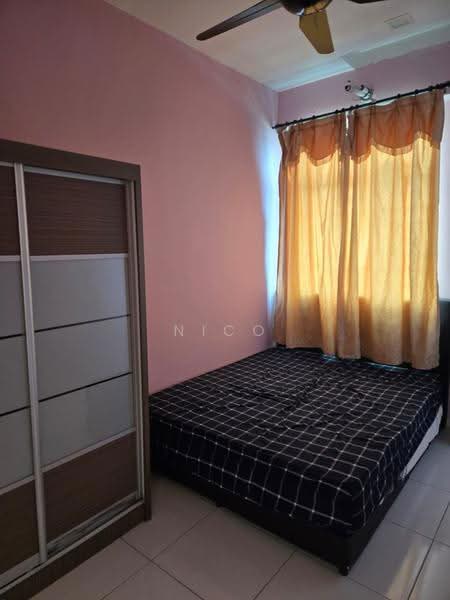 Kediaman Servis untuk Dijual di Sky Gardens Residences - Nico Chong - Bedroom - PropertyGuru.com.my