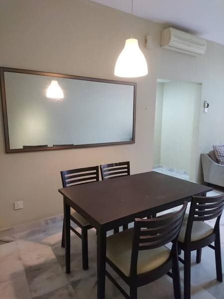 Kondominium untuk Dijual di Sunway Sutera Condominium - Jc Lee - Dining Room - PropertyGuru.com.my