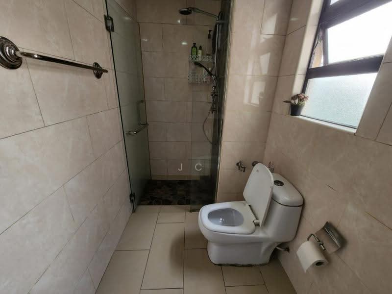 Kondominium untuk Dijual di Sunway Sutera Condominium - Jc Lee - Bathroom - PropertyGuru.com.my