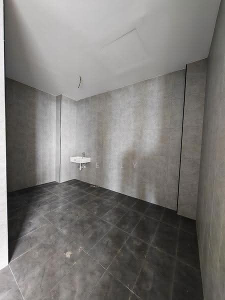 Kilang Berkembar untuk Dijual di Eco Business Park 2 Senai (Senai) - Kelly Wai - Bathroom - PropertyGuru.com.my