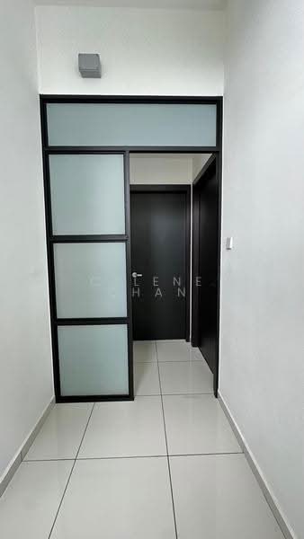 Kediaman Servis untuk Dijual di Wave @ Marina Cove - Celene Chan - Corridor - PropertyGuru.com.my