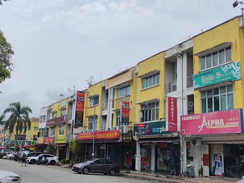 Shop / Office untuk Disewa di Taman Bukit Serdang (Seri Kembangan) - Cheong Kok Koo - Exterior - PropertyGuru.com.my