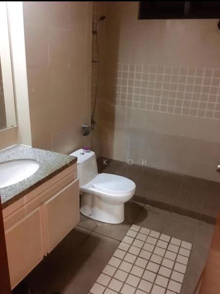Kediaman Servis untuk Dijual di The Heritage Residence - Erik Oh - Bathroom - PropertyGuru.com.my