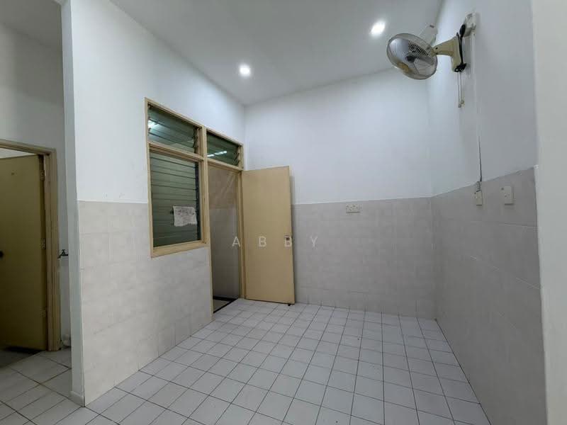 Rumah Teres 1-Tingkat untuk Dijual di Taman Tasik Utama (Bukit Katil) - Abby Ho - Interior - PropertyGuru.com.my