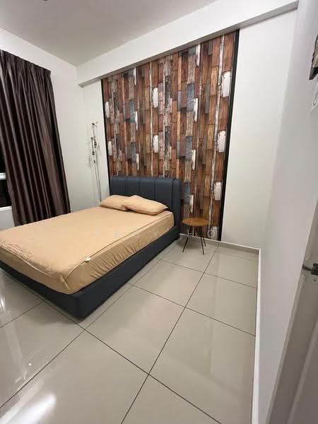 Kediaman Servis untuk Dijual di Parkland Residence - Abby Ho - Bedroom - PropertyGuru.com.my