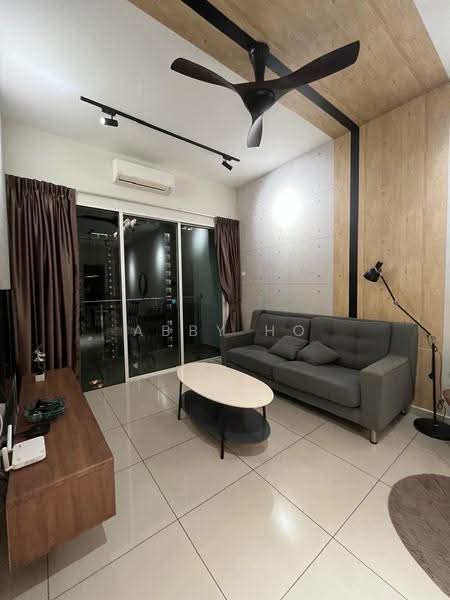 Kediaman Servis untuk Dijual di Parkland Residence - Abby Ho - Living Room - PropertyGuru.com.my
