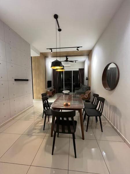 Kediaman Servis untuk Dijual di Parkland Residence - Abby Ho - Dining Room - PropertyGuru.com.my