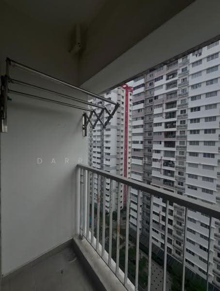Kediaman Servis untuk Disewa di Koi Kinrara - Darren Chan - Balcony - PropertyGuru.com.my