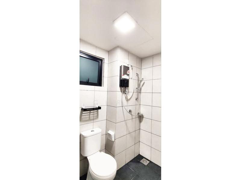 Kediaman Servis untuk Disewa di Edusphere - Chris Lee - Bathroom - PropertyGuru.com.my