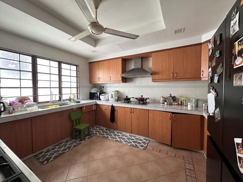 Rumah Teres 2-Tingkat untuk Dijual di Bukit Jelutong (Shah Alam) - Khairil Anwar Sirajudin - Kitchen - PropertyGuru.com.my