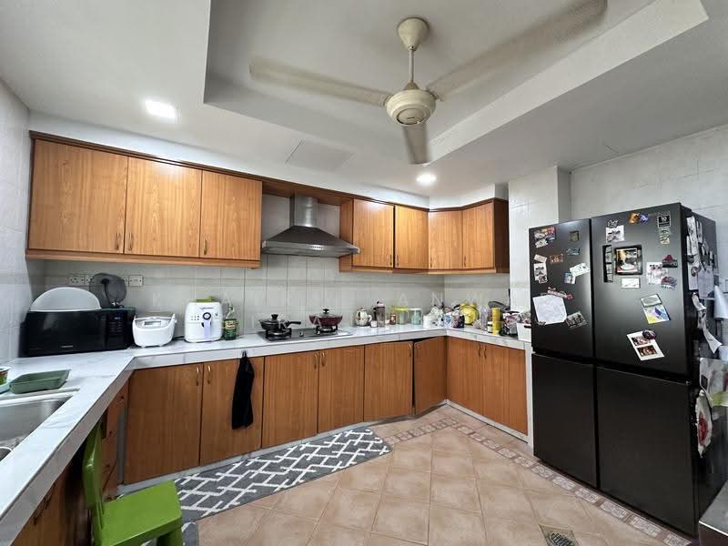 Rumah Teres 2-Tingkat untuk Dijual di Bukit Jelutong (Shah Alam) - Khairil Anwar Sirajudin - Kitchen - PropertyGuru.com.my