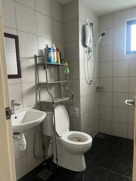 Kediaman Servis untuk Disewa di Edusphere - Chris Lee - Bathroom - PropertyGuru.com.my