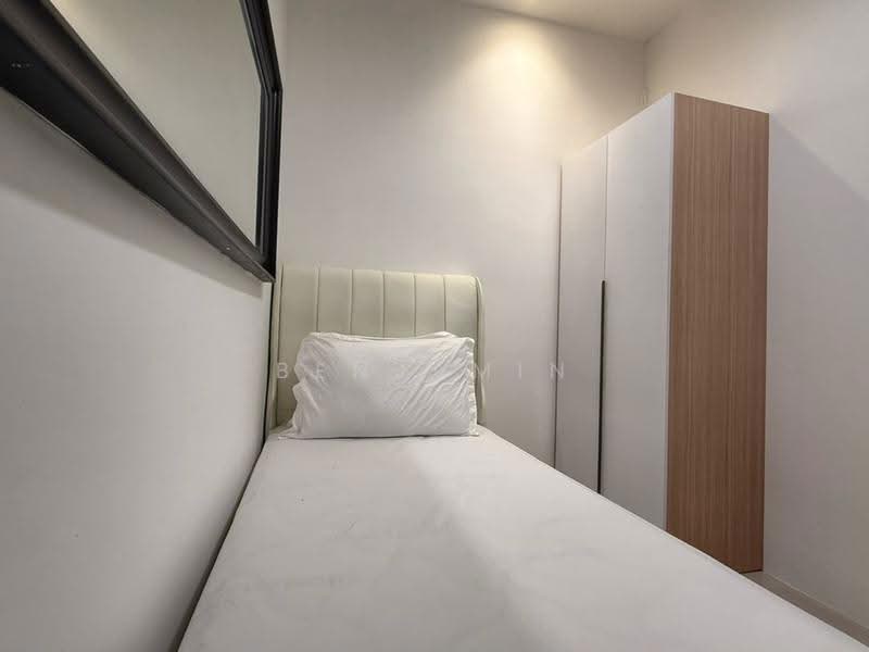 Service Residence for Rent at R&F Princess Cove Phase 1 - Benjamin Oh - Bedroom - PropertyGuru.com.my