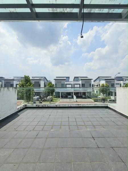 Rumah Berkembar untuk Dijual di Taman Molek (Johor Bahru) - Yuki Cheng - Exterior - PropertyGuru.com.my