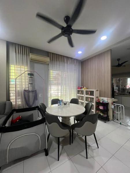 2-storey Terraced House for Sale in Taman Kempas Indah (Tebrau) - Kym Kee - Dining Room - PropertyGuru.com.my