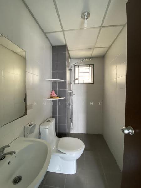 Service Residence for Sale at Alam Idaman - Emily Kho - Bathroom - PropertyGuru.com.my