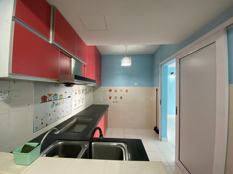Service Residence for Sale at Alam Idaman - Emily Kho - Kitchen - PropertyGuru.com.my