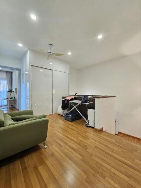 Rumah Berkembar untuk Dijual di Taman Molek (Johor Bahru) - Yuki Cheng - PropertyGuru.com.my