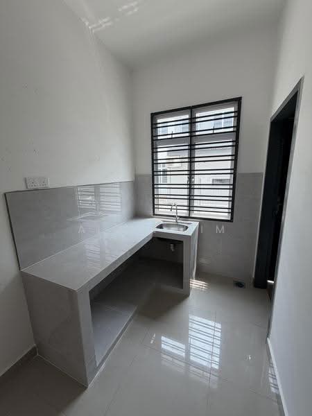 Rumah Teres 2-Tingkat untuk Disewa di Bandar Dato Onn (Johor Bahru) - Alvin Lim - Kitchen - PropertyGuru.com.my