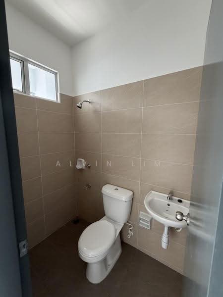Rumah Teres 2-Tingkat untuk Disewa di Bandar Dato Onn (Johor Bahru) - Alvin Lim - Bathroom - PropertyGuru.com.my