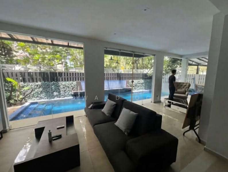 Rumah Teres 3-Tingkat untuk Dijual di Taman Seputeh (Seputeh) - Edward Ooi - Living Room - PropertyGuru.com.my