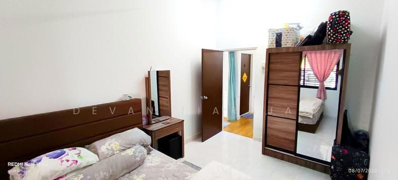 1-storey Terraced House for Sale in Taman Ehsan (Kepong) - Devan Tiarajah - Bedroom 1 - PropertyGuru.com.my