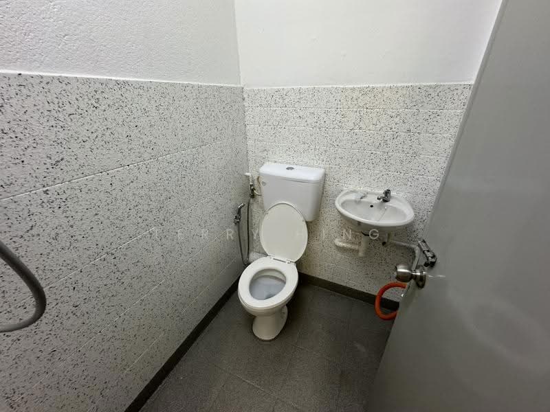 Rumah Teres 2-Tingkat untuk Disewa di SS15 (Subang Jaya) - Terry Hing - Bathroom - PropertyGuru.com.my
