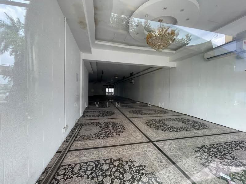 Shop for Rent in Taman Sungai Besi Indah (Seri Kembangan) - Alvin Tam - Interior - PropertyGuru.com.my