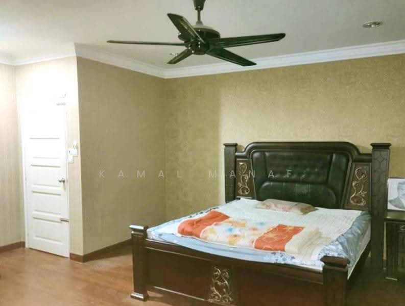 2.5-storey Terraced House for Sale in Ulu Kelang (Kuala Lumpur) - Kamal Manaf - Bedroom - PropertyGuru.com.my