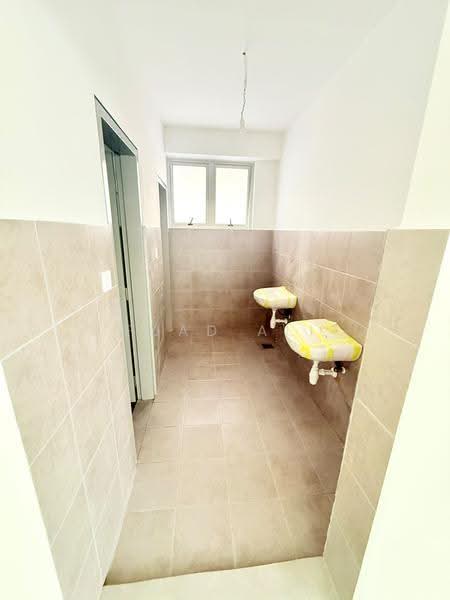 Factory for Rent in Taman Sepang (Sepang) - Fuad Ali - Bathroom - PropertyGuru.com.my