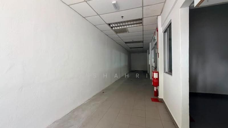 Gudang untuk Dijual di Shah Alam (Selangor) - Dr Shahril Nizam - Corridor - PropertyGuru.com.my