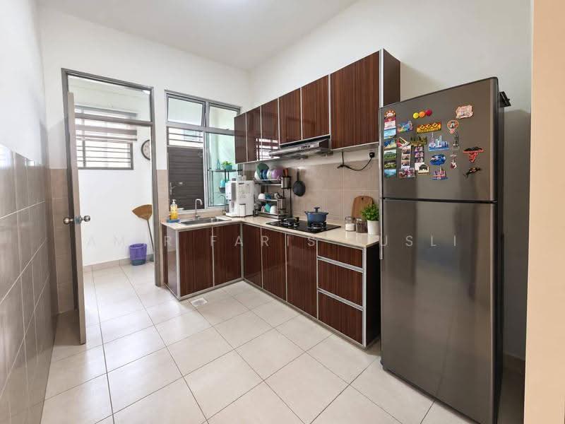 2.5-storey Terraced House for Sale in Taman Pulai Mutiara (Iskandar Puteri (Nusajaya)) - Amir Faris Rusli - Kitchen - PropertyGuru.com.my