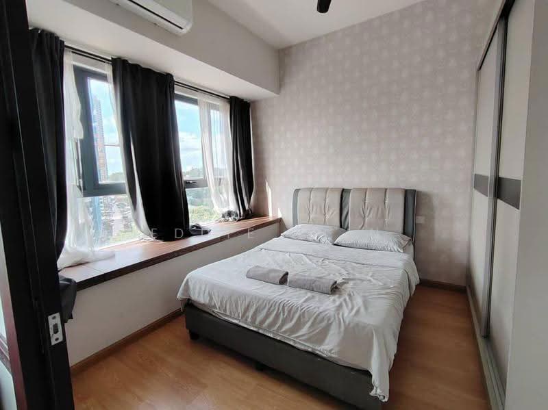 Kondominium untuk Disewa di Amberside @ Country Garden Danga Bay - Eddie Chan - Bedroom - PropertyGuru.com.my