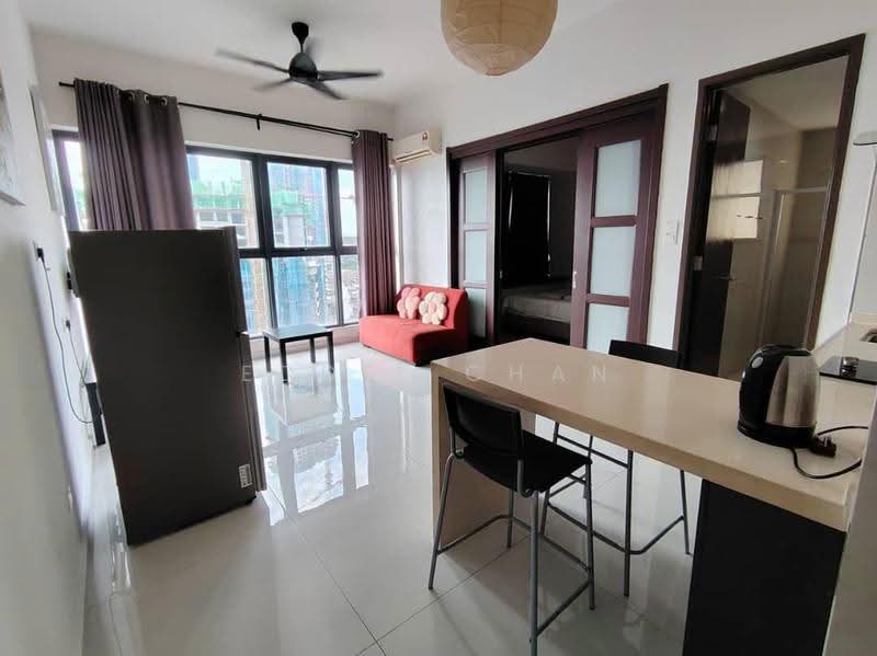 Kondominium untuk Disewa di Amberside @ Country Garden Danga Bay - Eddie Chan - Living Room - PropertyGuru.com.my