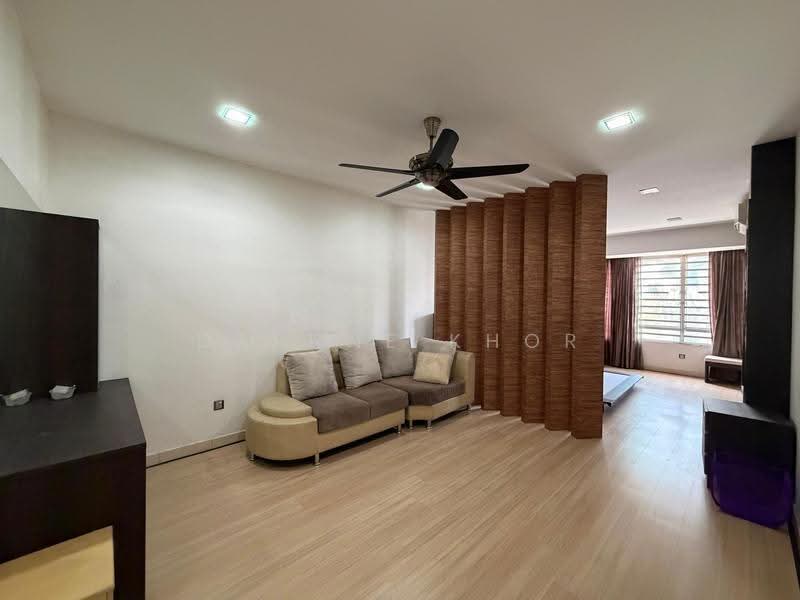 3-storey Terraced House for Sale in Persiaran Paya Terubong (George Town) - Daphne Khor - Living Room - PropertyGuru.com.my
