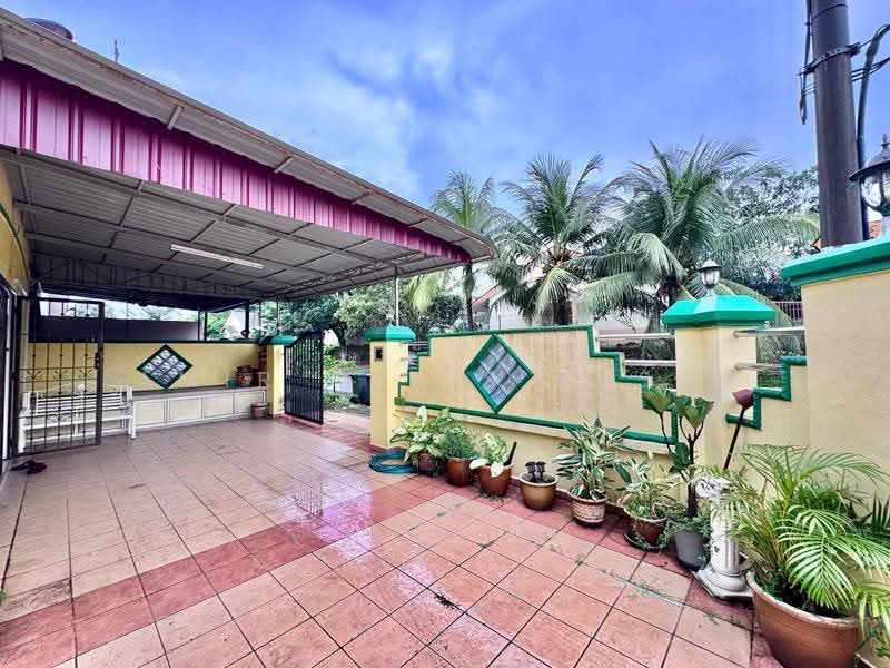 Rumah Teres 2-Tingkat untuk Dijual di Taman Bukit Tiram (Ulu Tiram) - Amir Faris Rusli - Exterior - PropertyGuru.com.my