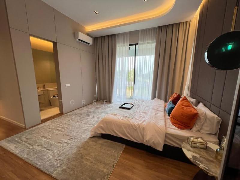 2-storey Terraced House for Sale in Bandar Rimbayu (Telok Panglima Garang) - Torres Chan - PropertyGuru.com.my
