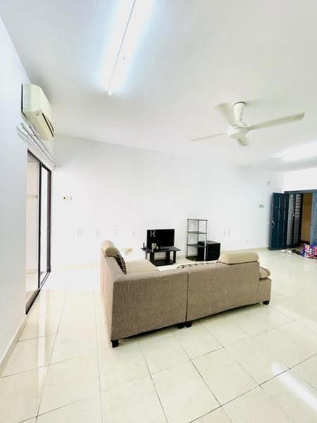 Kondominium untuk Disewa di Pelangi Utama - Peter Tan - Living Room - PropertyGuru.com.my