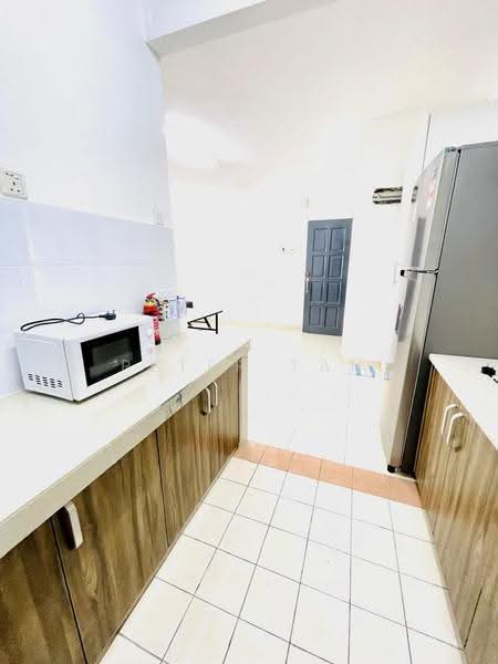 Kondominium untuk Disewa di Pelangi Utama - Peter Tan - Kitchen - PropertyGuru.com.my