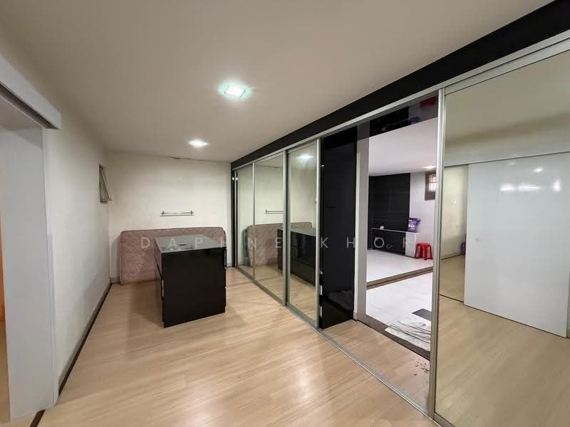 3-storey Terraced House for Sale in Persiaran Paya Terubong (Bayan Lepas) - Daphne Khor - PropertyGuru.com.my