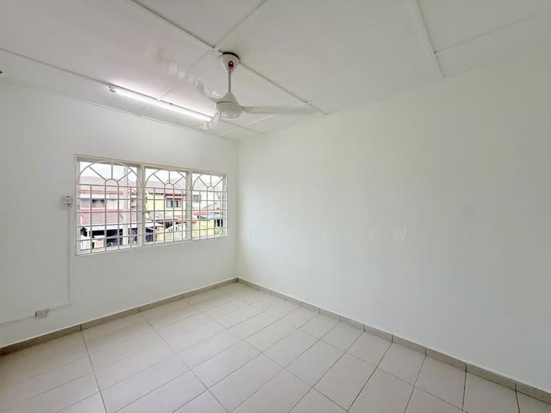 Terraced House for Sale in Bandar Country Homes (Rawang) - Dexter Chiew - PropertyGuru.com.my