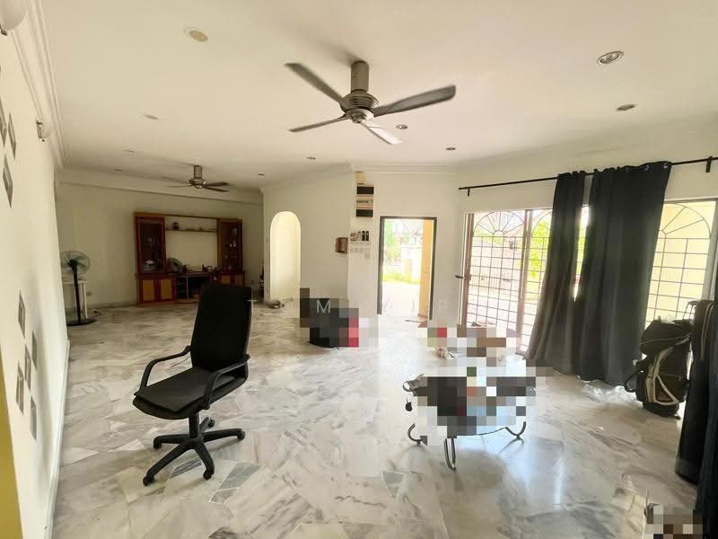 Bungalow House for Sale in Bandar Country Homes (Rawang) - Tom Yip - Living Room - PropertyGuru.com.my