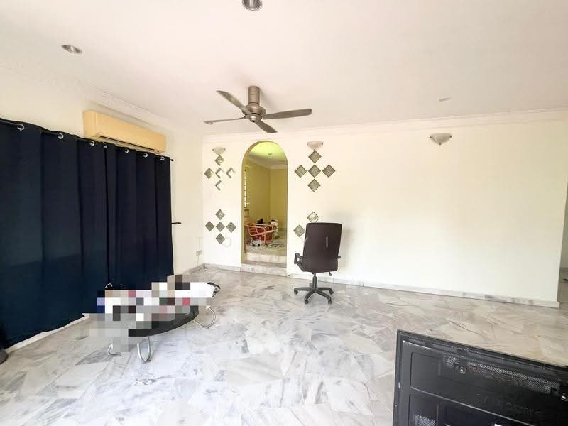 Bungalow House for Sale in Bandar Country Homes (Rawang) - Tom Yip - Living Room - PropertyGuru.com.my