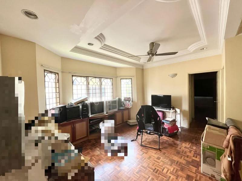 Bungalow House for Sale in Bandar Country Homes (Rawang) - Tom Yip - Living Room - PropertyGuru.com.my