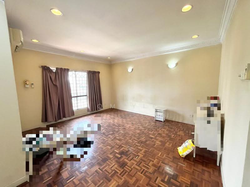 Bungalow House for Sale in Bandar Country Homes (Rawang) - Tom Yip - Living Room - PropertyGuru.com.my