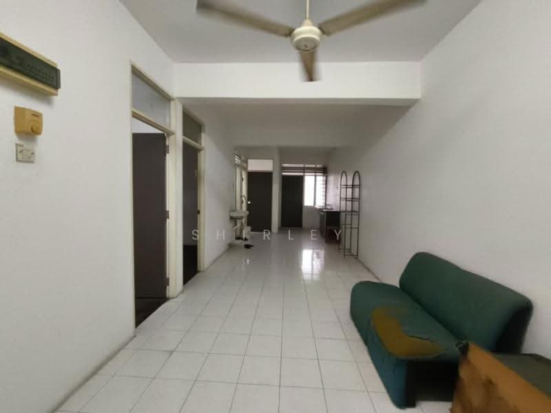 Pangsapuri untuk Disewa di Limau Manis - Shirley Teh - Living Room - PropertyGuru.com.my