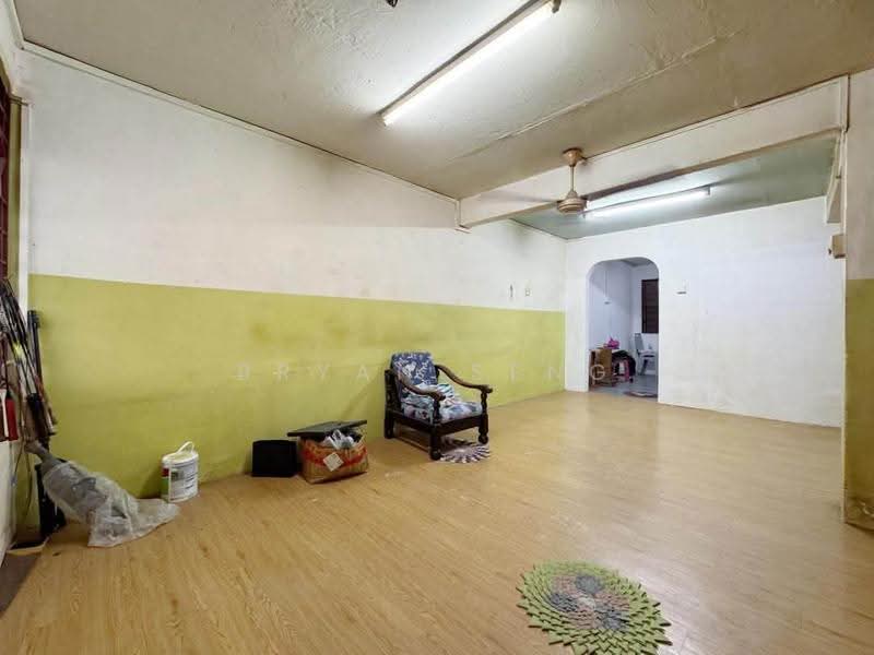 Rumah Teres 2-Tingkat untuk Dijual di Taman Muhibbah (Kulai) - Bryan Seng - PropertyGuru.com.my